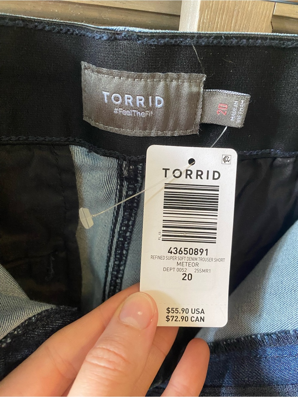 NWT Torrid Super Soft Denim Trouser Short Casual Resort Summer Wear Size 20 - Picture 3 of 9